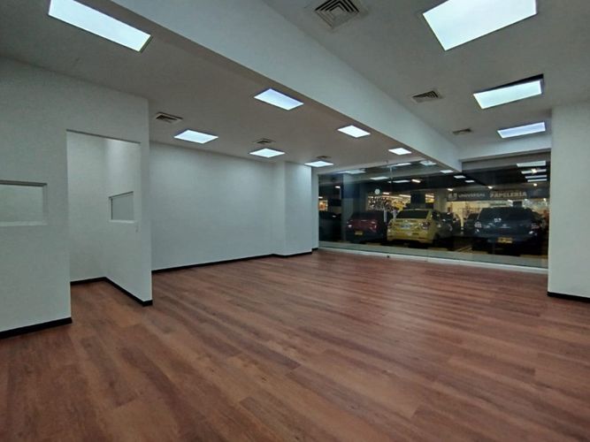 Local en venta en Tequendama, Cali, 57 m² · foto 4 de 10