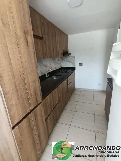 Apartamento de 4 alcobas en venta en Cabañitas, Bello, 88 m² · foto 3 de 19