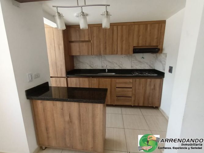 Apartamento de 4 alcobas en venta en Cabañitas, Bello, 88 m² · foto 4 de 19