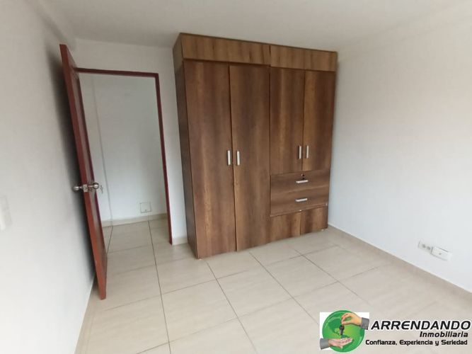 Apartamento de 4 alcobas en venta en Cabañitas, Bello, 88 m² · foto 11 de 19