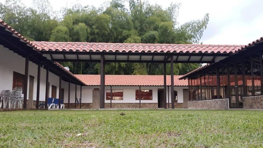 Finca en venta en Centro, Armenia, 800 m² · foto 4 de 16