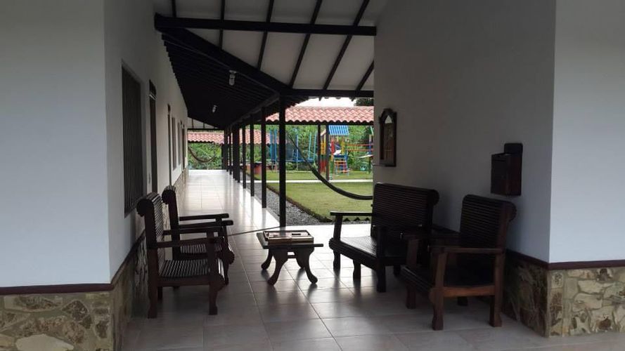 Finca en venta en Centro, Armenia, 800 m² · foto 6 de 16
