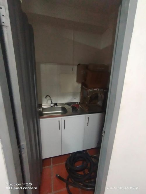 Local en arriendo en Union De Vivienda Popular, Cali, 30 m² · foto 12 de 12