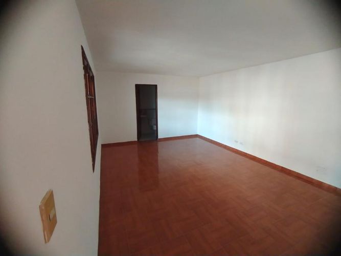 Casa de 5 alcobas en venta en El Limonar, Cali, 450 m² · foto 8 de 24