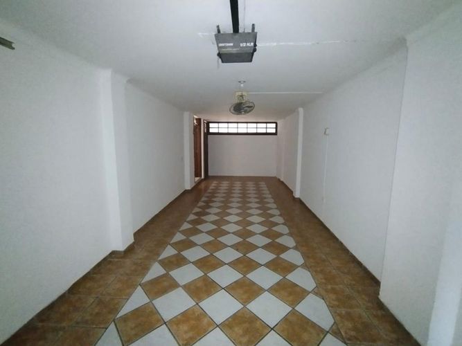 Casa de 5 alcobas en venta en El Limonar, Cali, 450 m² · foto 10 de 24
