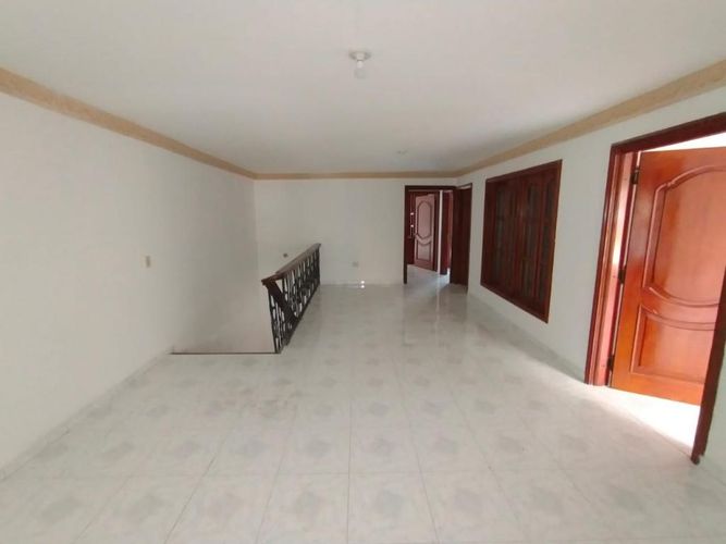 Casa de 5 alcobas en venta en El Limonar, Cali, 450 m² · foto 12 de 24