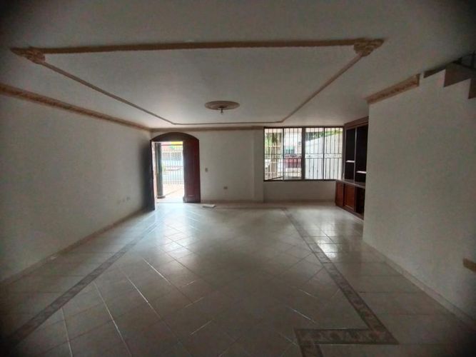 Casa de 5 alcobas en venta en El Limonar, Cali, 450 m² · foto 21 de 24