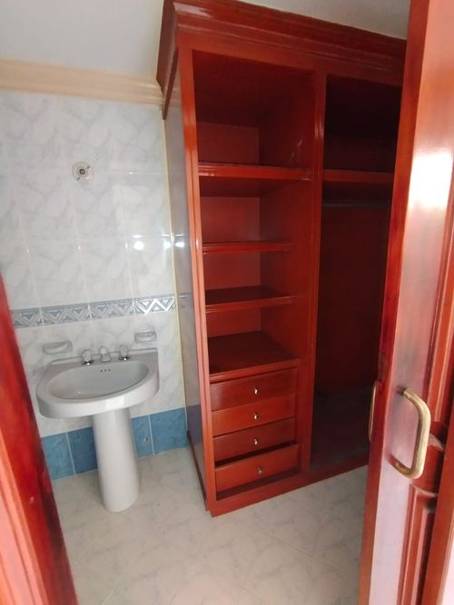 Casa de 5 alcobas en venta en El Limonar, Cali, 450 m² · foto 24 de 24