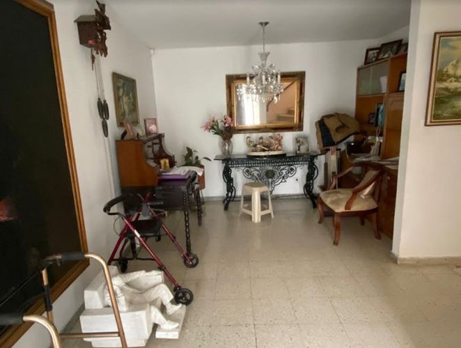 Casa de 4 alcobas en venta en Santa Teresita, Cali, 340 m² · foto 3 de 10
