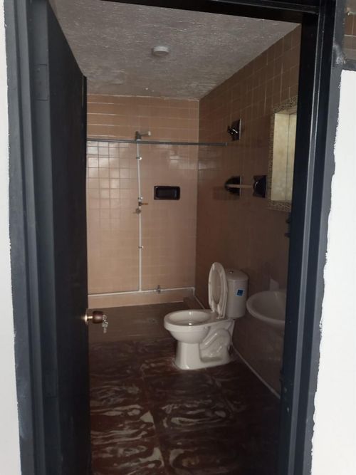 Casa de 10 alcobas en venta en Los Cambulos, Cali, 200 m² · foto 5 de 7