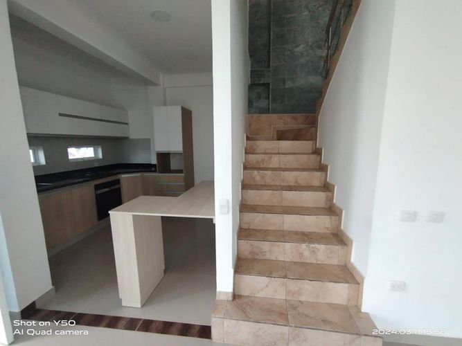 Casa de 5 alcobas en venta en Simon Bolivar, Jamundí, 350 m² · foto 4 de 24