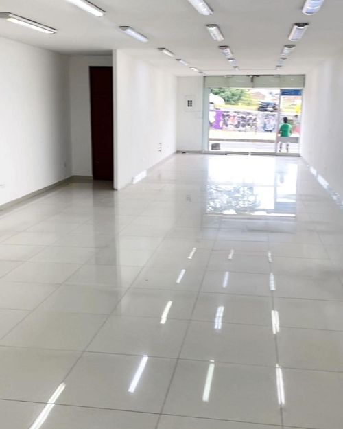 Local en arriendo en Los Libertadores, Cali, 106 m² · foto 5 de 9
