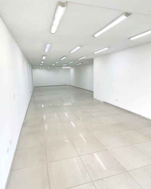 Local en arriendo en Los Libertadores, Cali, 106 m² · foto 8 de 9