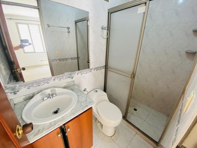 Apartamento de 3 alcobas en venta en Prados Del Limonar, Cali, 112 m² · foto 7 de 24