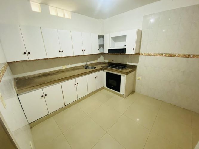 Apartamento de 3 alcobas en venta en Prados Del Limonar, Cali, 112 m² · foto 11 de 24