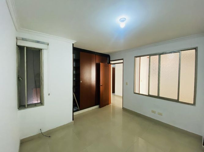 Apartamento de 3 alcobas en venta en Prados Del Limonar, Cali, 112 m² · foto 13 de 24