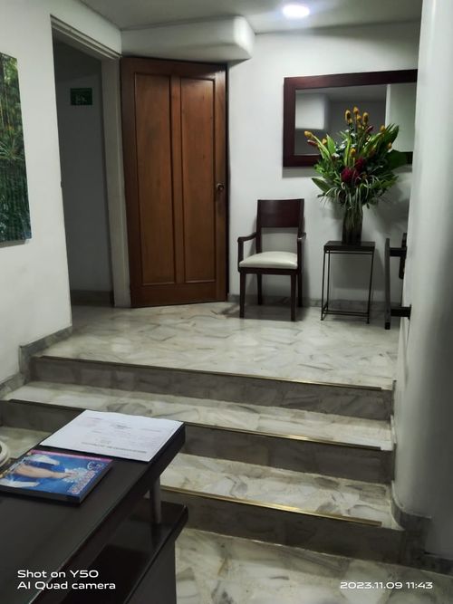 Apartamento de 5 alcobas en venta en Santa Teresita, Cali, 240 m² · foto 2 de 24
