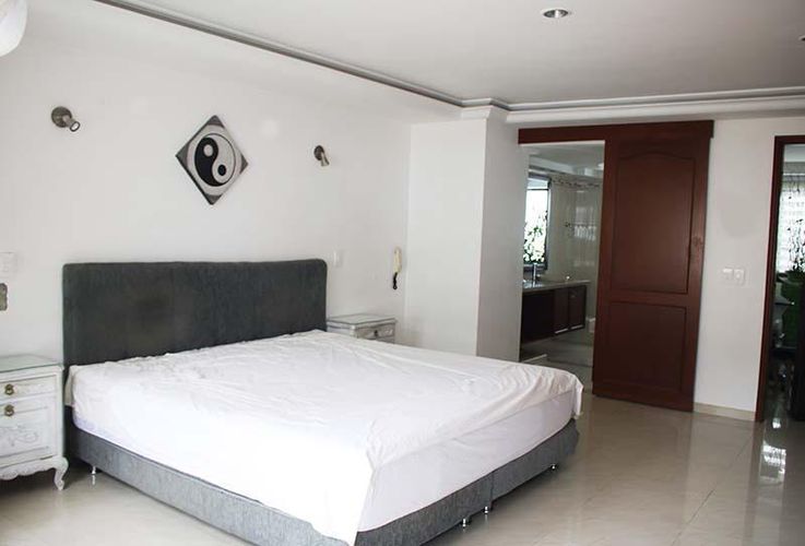 Apartamento de 4 alcobas en venta en Centenario, Cali, 240 m² · foto 10 de 17
