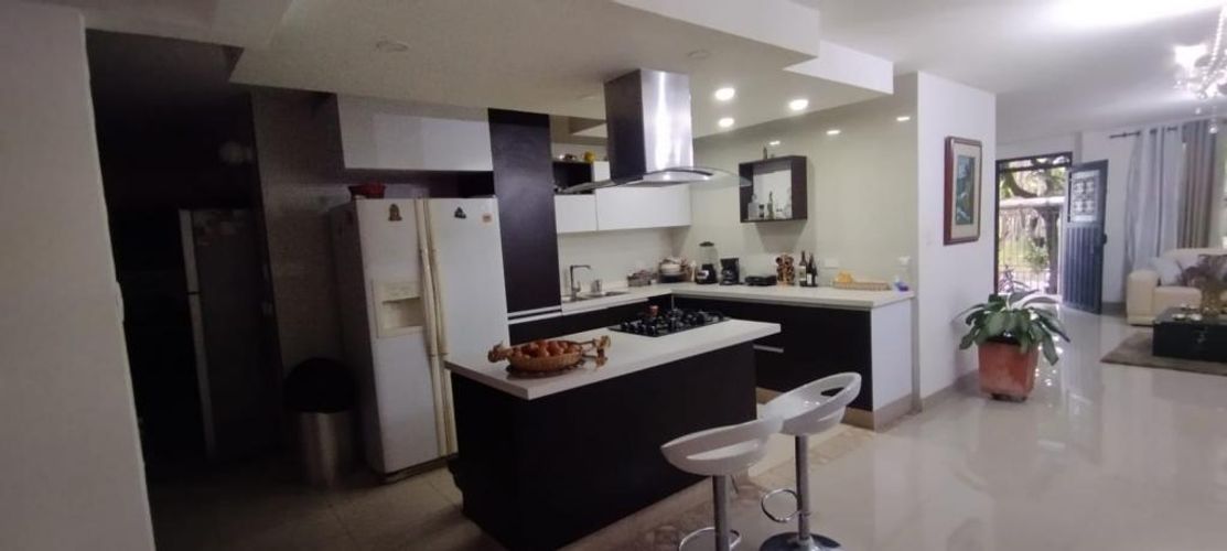 Casa de 6 alcobas en venta en Seminario, Cali, 410 m² · foto 9 de 22