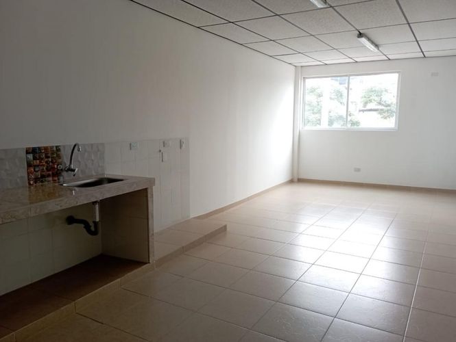 Local en arriendo en Guayaquil, Cali, 290 m² · foto 8 de 21