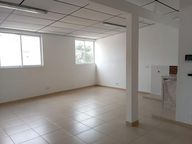 Local en arriendo en Guayaquil, Cali, 290 m² · foto 9 de 21
