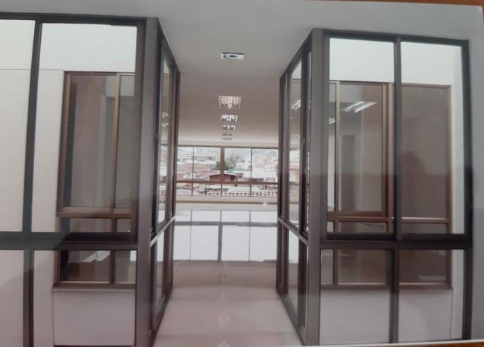Edificio en arriendo en Los Libertadores, Cali, 1484 m² · foto 6 de 8