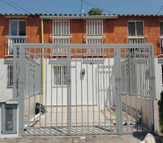 Casa de 2 alcobas en venta en Simon Bolivar, Jamundí, 100 m² · foto 2 de 12