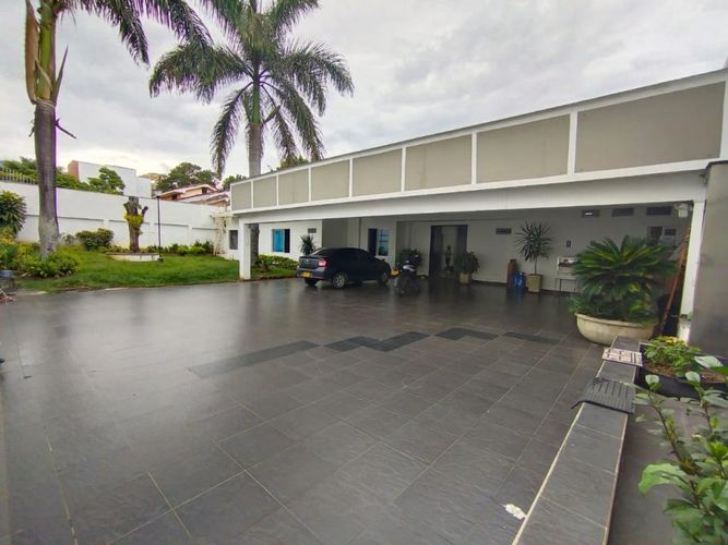 Casa de 7 alcobas en venta en Ciudad Jardin, Cali, 1250 m² · foto 18 de 18