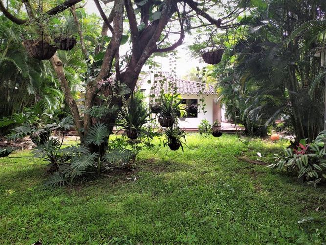Casa de 4 alcobas en venta en Ciudad Jardin, Cali, 685 m² · foto 10 de 22