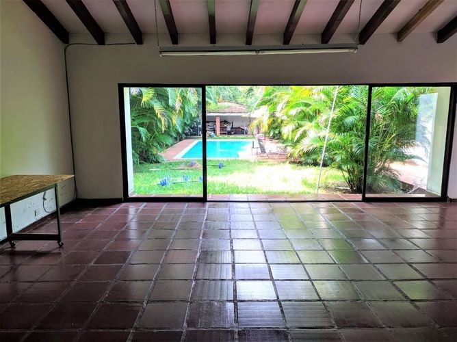 Casa de 4 alcobas en venta en Ciudad Jardin, Cali, 685 m² · foto 13 de 22