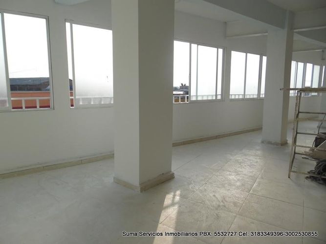 Edificio en venta en La Floresta, Cali, 1400 m² · foto 13 de 24