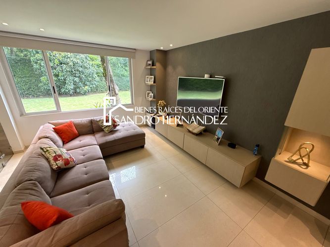 Casa de 5 alcobas en venta en Menzuly, Piedecuesta, 1103 m² · foto 3 de 24