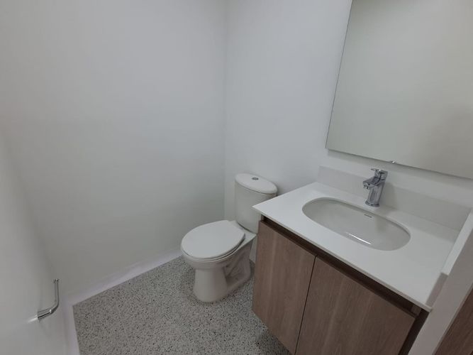 Oficina en arriendo en Perpetuo Socorro, Medellín, 25 m² · foto 14 de 14