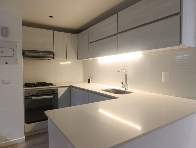 Apartamento de 2 alcobas en arriendo en El Poblado, Medellín, 60 m² · foto 6 de 14