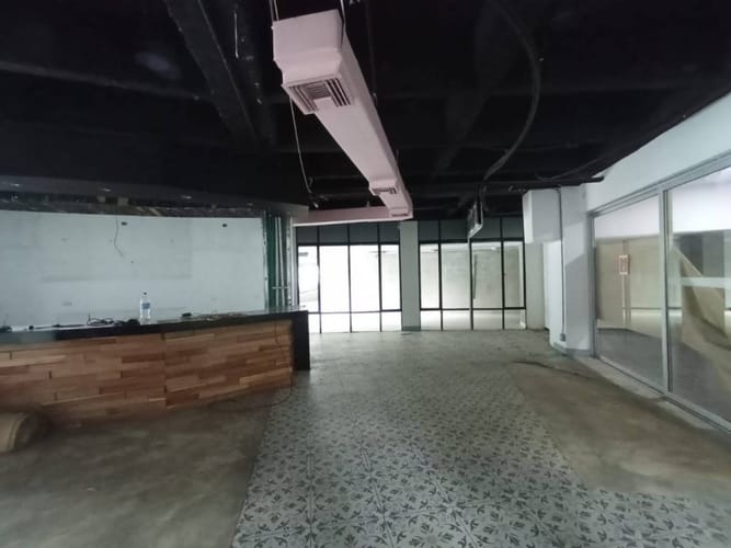 Local en arriendo en Milla De Oro, Medellín, 138 m² · foto 3 de 7