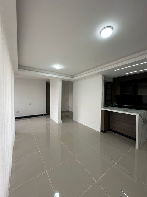 Apartamento de 2 alcobas en venta en Valle Del Lili, Cali, 62 m² · foto 9 de 20