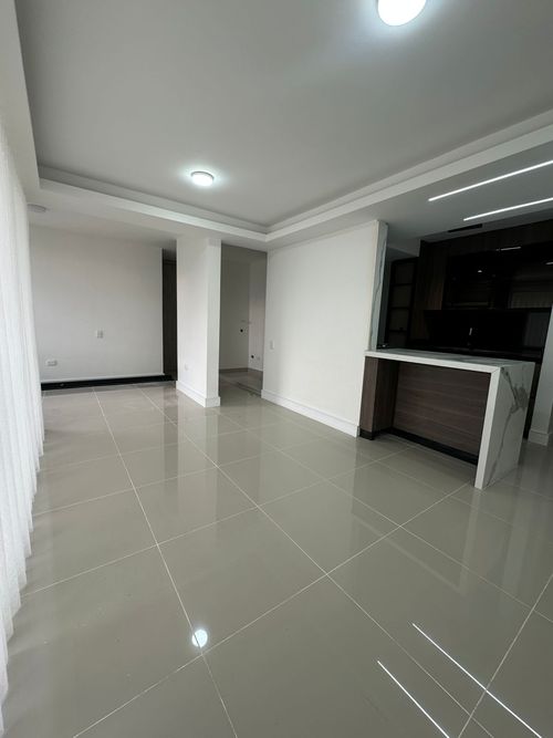 Apartamento de 2 alcobas en venta en Valle Del Lili, Cali, 62 m² · foto 11 de 20