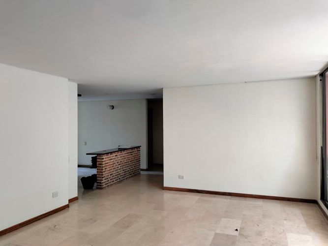 Apartamento de 3 alcobas en venta en Las Lomas, Medellín, 137 m² · foto 9 de 20
