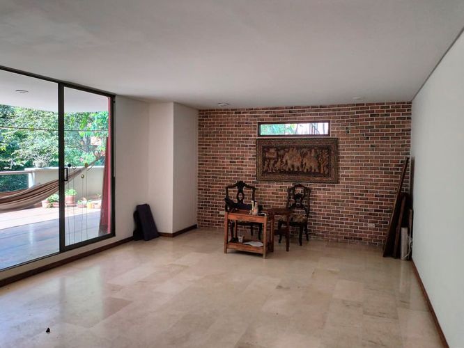 Apartamento de 3 alcobas en venta en Las Lomas, Medellín, 137 m² · foto 2 de 20