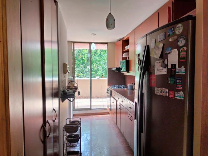 Apartamento de 3 alcobas en venta en Las Lomas, Medellín, 137 m² · foto 6 de 20