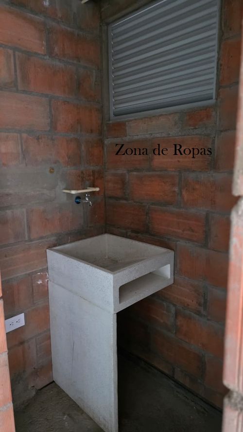 Apartamento de 3 alcobas en venta en Ditaires, Itagüí, 86 m² · foto 10 de 12