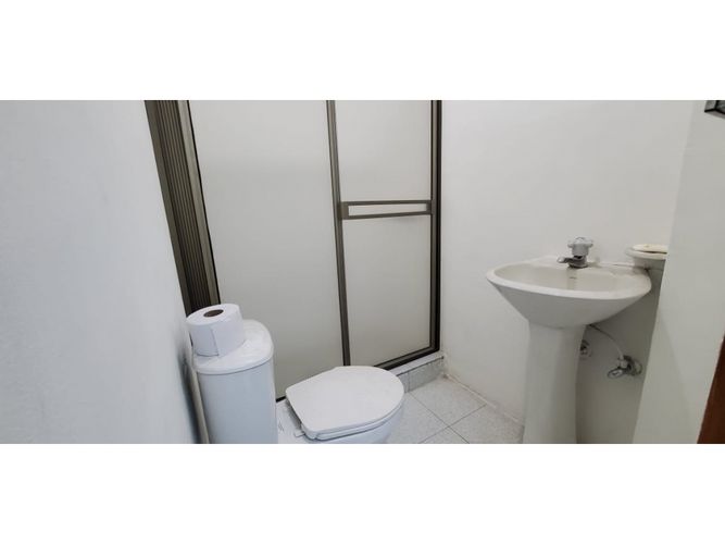 Oficina en arriendo en Mesa, Envigado, 250 m² · foto 5 de 24