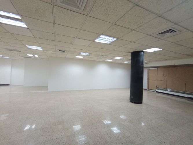 Local en arriendo en El Chagualo, Medellín, 139 m² · foto 5 de 16
