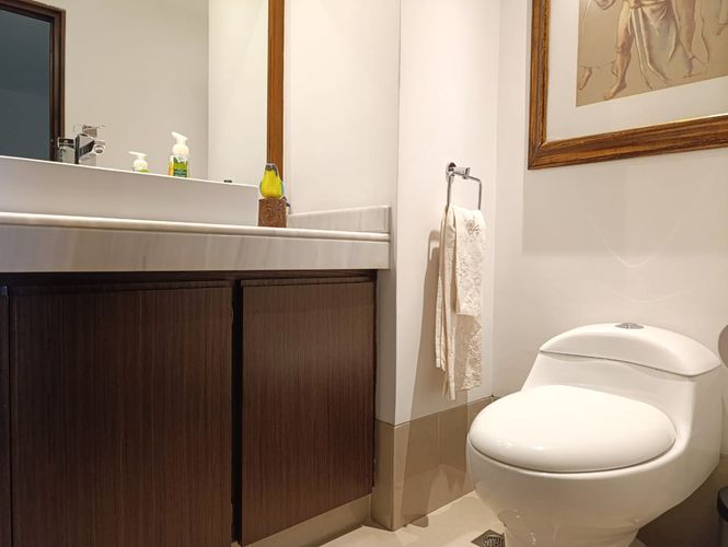 Apartamento de 4 alcobas en venta en El Poblado, Medellín, 400 m² · foto 18 de 20