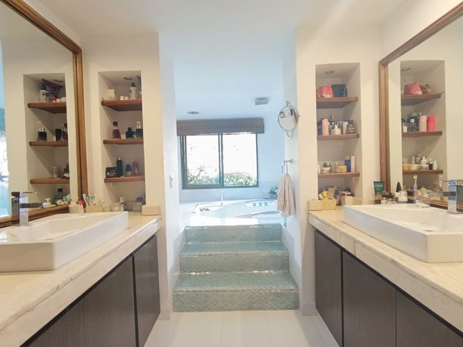 Apartamento de 4 alcobas en venta en El Poblado, Medellín, 400 m² · foto 19 de 20