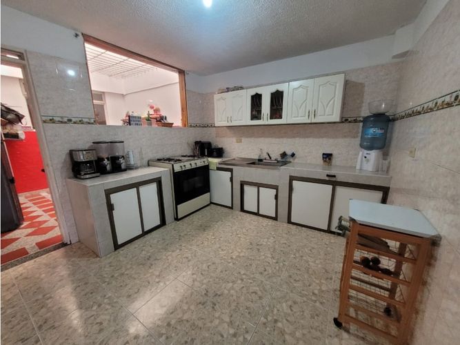Casa de 7 alcobas en venta en La Cabaña, Armenia, 470 m² · foto 5 de 24