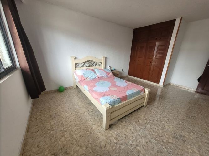 Casa de 7 alcobas en venta en La Cabaña, Armenia, 470 m² · foto 7 de 24