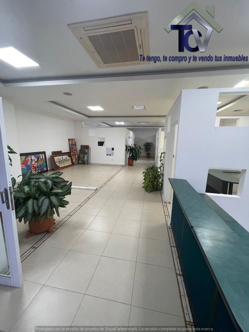 Edificio en venta en La Colina Campestre, Floridablanca, 792 m² · foto 3 de 22