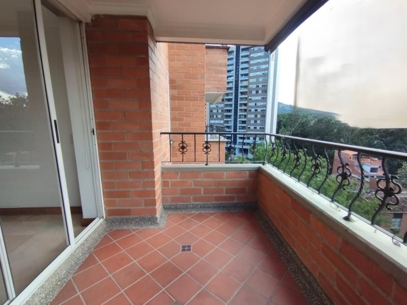 Apartment for sale in El Poblado, Medellín 2