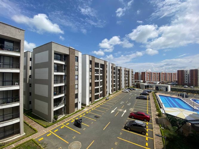Apartamento de 2 alcobas en venta en Parque Natura, Jamundí, 76 m² · foto 2 de 24
